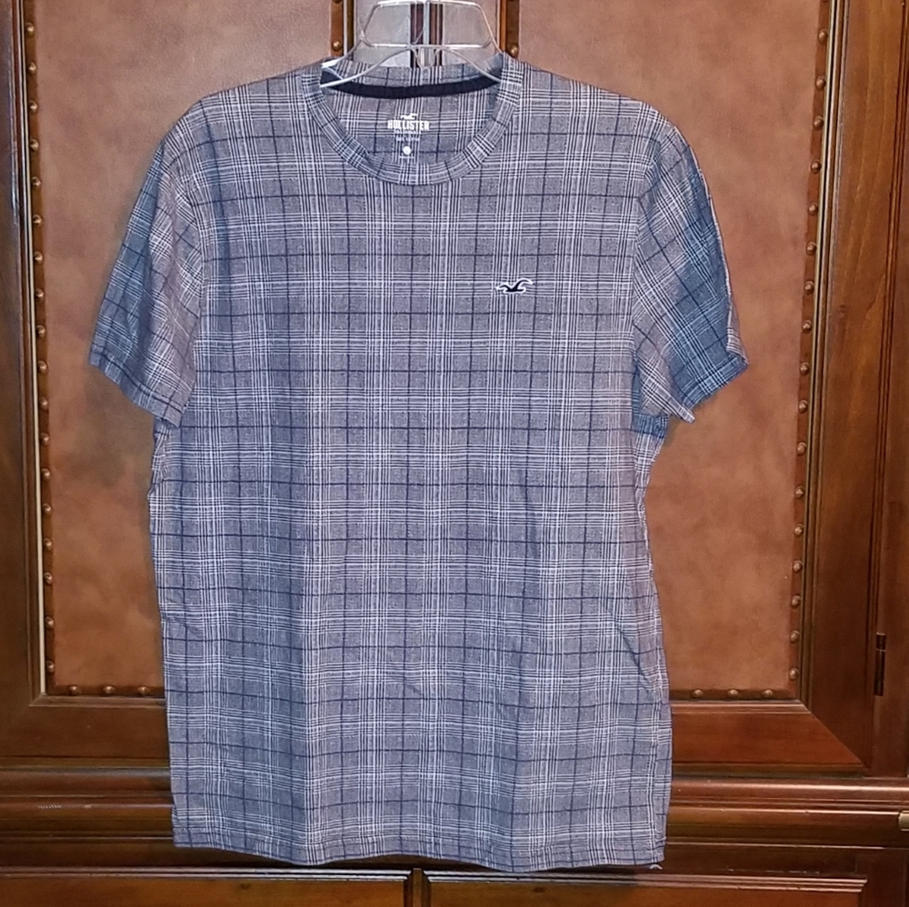 Like new Hollister men's t-shirt L